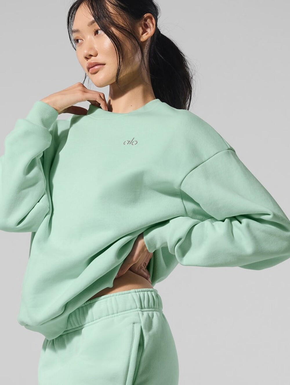 Alo Yoga Accolade Crewneck Sweatshirt in Spearmint sz XS